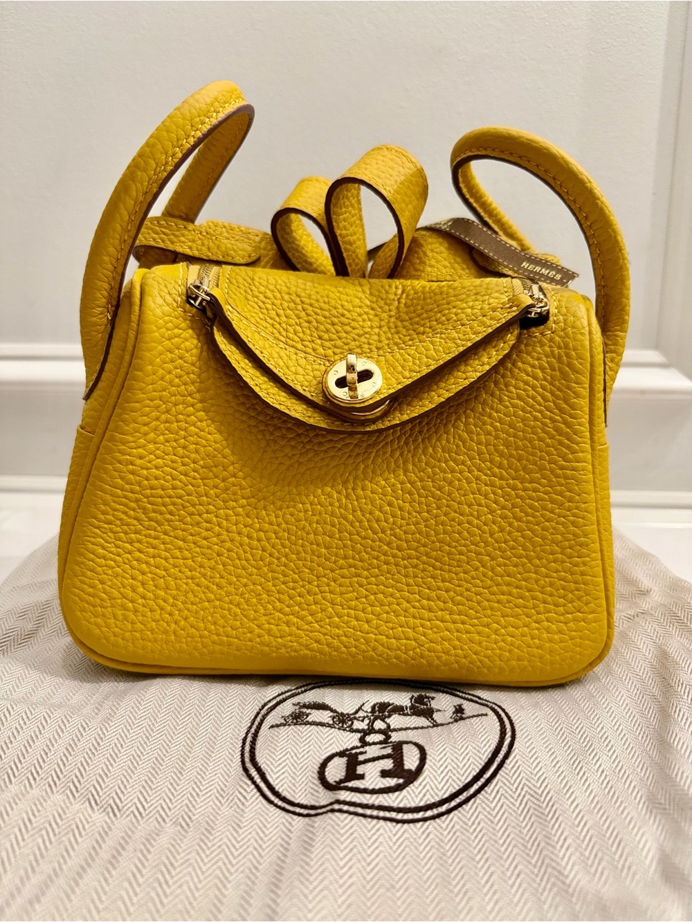 Mini Lindy Yellow